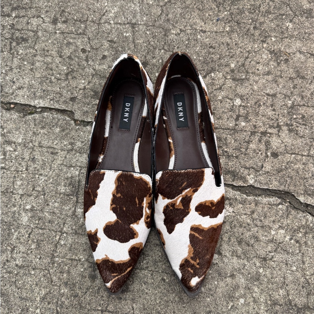 DKNY Brown & White Cowhair Pointed-Toe Slip-On Flats